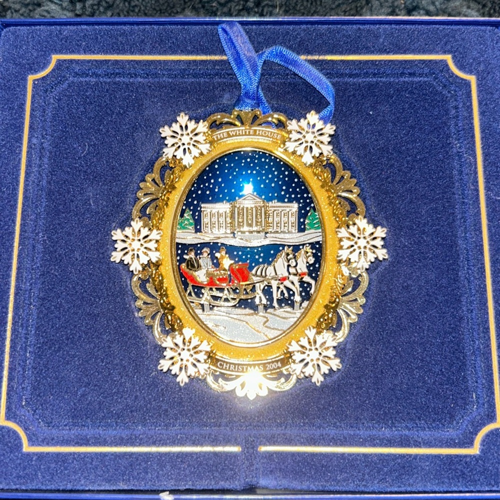 2004 White House Christmas Ornament